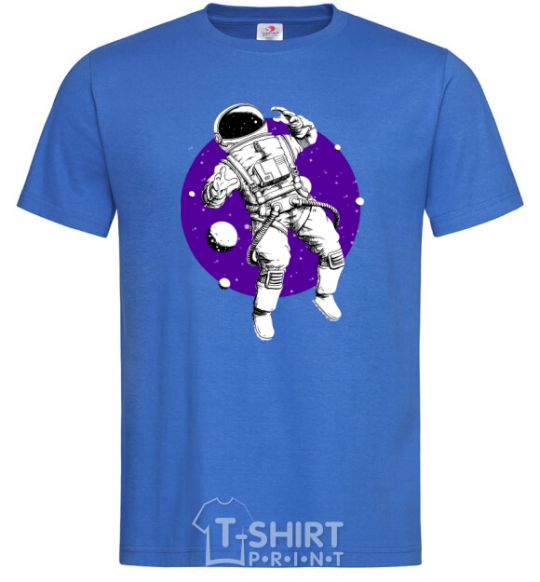 Men's T-Shirt An astronaut in round space royal-blue фото