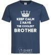 Мужская футболка Keep calm i have the coolest brother Темно-синий фото