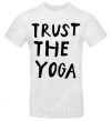 Мужская футболка Trust the yoga Белый фото