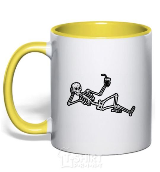 Mug with a colored handle Skeleton chilling yellow фото